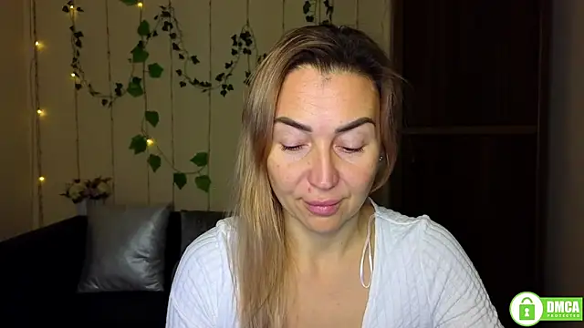 Kiss julli88I online show from 29, 11, 2025