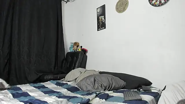 Snapshot of troy_rouge chatting on 10, 2, 2026 troy rouge online show from 10, 2, 2026