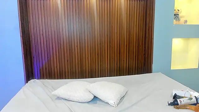 ZaraBlaze5 online show from 26, 9, 2025