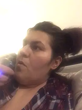 Snapshot of Curvy-Essex-Milf chatting on 8, 3, 2025 Curvy-Essex-Milf online show from 8, 3, 2025