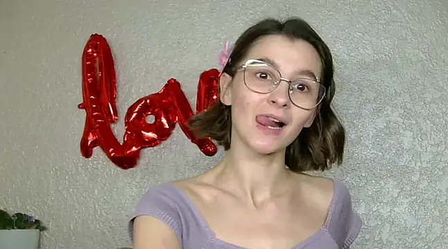 Snapshot of luna_Gharming chatting on 15, 3, 2025 luna Gharming online show from 15, 3, 2025