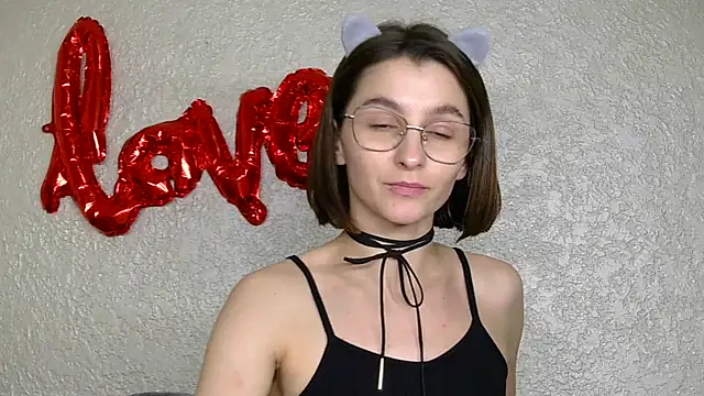 Snapshot of luna_Gharming chatting on 17, 3, 2025 luna Gharming online show from 17, 3, 2025