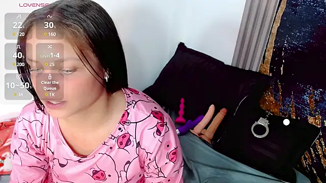 Snapshot of vella_sex chatting on 14, 3, 2025 vella sex online show from 14, 3, 2025