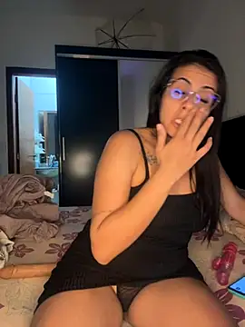 jheicylli online show from 24, 10, 2025