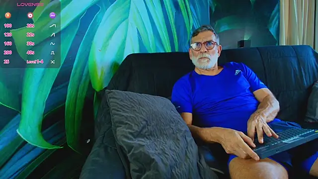 LukeCrews online show from 17, 9, 2025