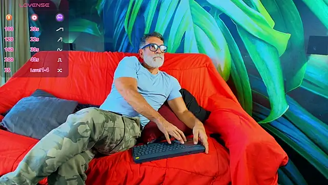 LukeCrews online show from 29, 9, 2025