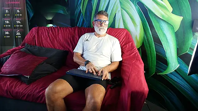 LukeCrews online show from 2, 10, 2025