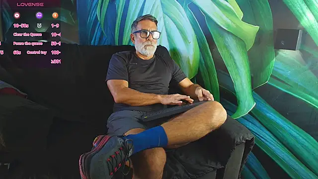 LukeCrews online show from 9, 10, 2025