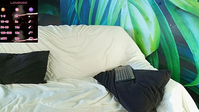 LukeCrews online show from 28, 10, 2025