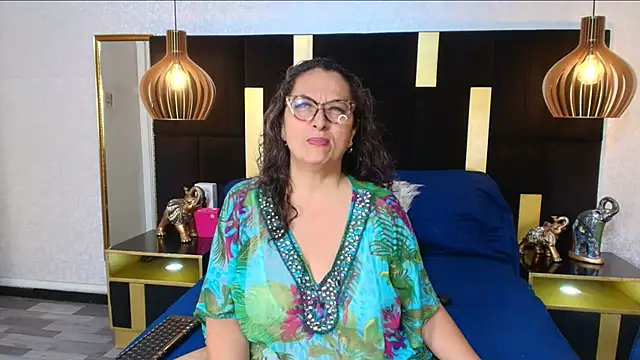 AlessandraLeroy online show from 19, 10, 2025