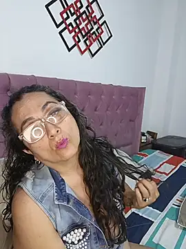 AlessandraLeroy online show from 15, 1, 2026