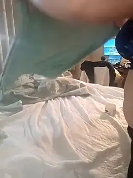 KITTYBOOBOOFUXX online show from 24, 11, 2025