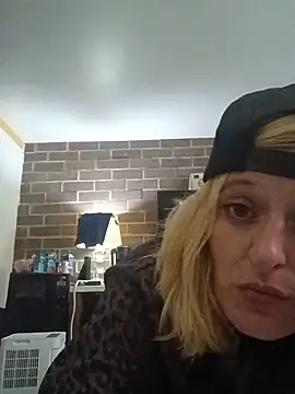 Snapshot of KITTYBOOBOOFUXX chatting on 20, 7, 2026 KITTYBOOBOOFUXX online show from 20, 7, 2026