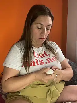 Snapshot of Luna-nevada chatting on 6, 2, 2026 Luna-nevada online show from 6, 2, 2026