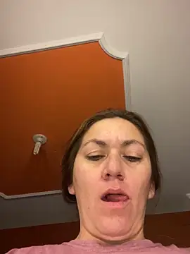 Snapshot of Luna-nevada chatting on 10, 2, 2026 Luna-nevada online show from 10, 2, 2026