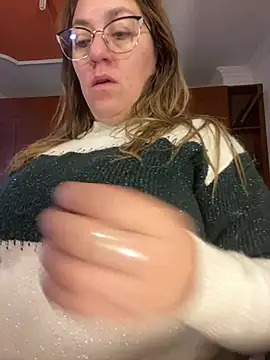 Luna-nevada online show from 4, 3, 2026