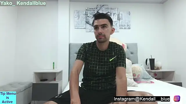 Snapshot of kendallblue_ chatting on 28, 9, 2025 kendallblue online show from 28, 9, 2025