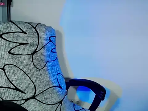 Snapshot of Hannah_Kiim chatting on 17, 9, 2025 Hannah Kiim online show from 17, 9, 2025