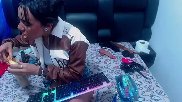 Snapshot of XxxReinaSexyBodyxxX777 chatting on 26, 9, 2025 XxxReinaSexyBodyxxX777 online show from 26, 9, 2025