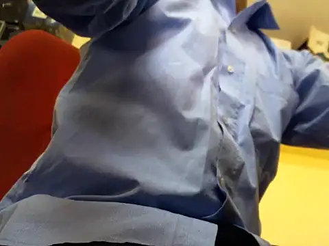 Snapshot of himvilohi08 chatting on 27, 10, 2025 himvilohi08 online show from 27, 10, 2025