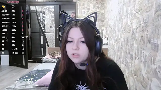 Snapshot of RendyDow chatting on 13, 11, 2025 RendyDow online show from 13, 11, 2025