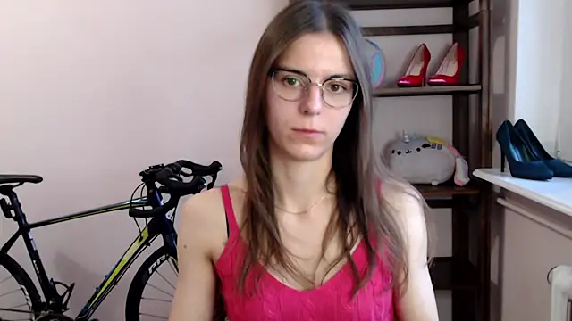 Snapshot of love_megi chatting on 14, 12, 2025 love megi online show from 14, 12, 2025