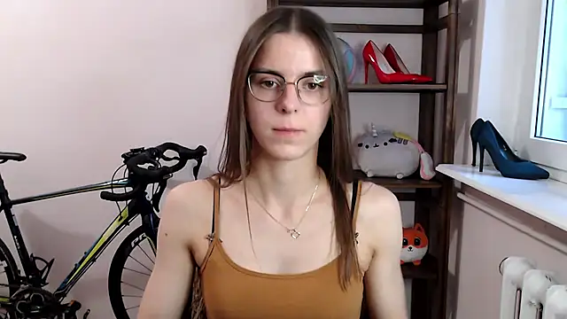 Snapshot of love_megi chatting on 17, 12, 2025 love megi online show from 17, 12, 2025