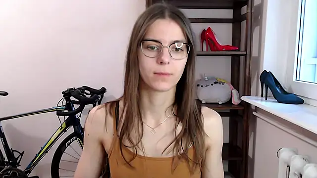 Snapshot of love_megi chatting on 20, 12, 2025 love megi online show from 20, 12, 2025