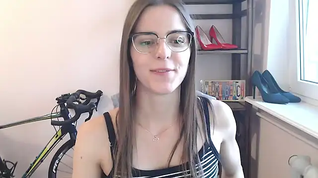 Snapshot of love_megi chatting on 14, 6, 2026 love megi online show from 14, 6, 2026