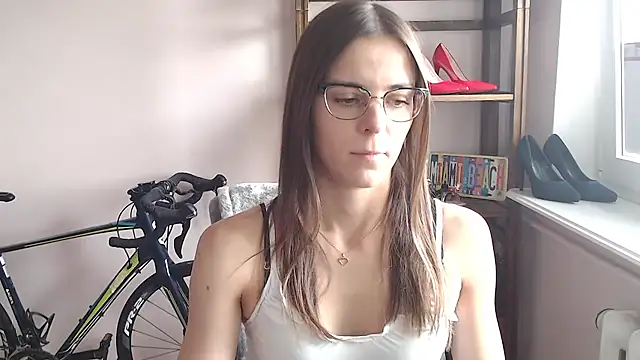 Snapshot of love_megi chatting on 7, 7, 2026 love megi online show from 7, 7, 2026