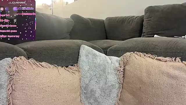 Snapshot of krystenxox chatting on 17, 10, 2025 krystenxox online show from 17, 10, 2025