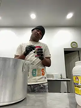 Snapshot of wainer02 chatting on 12, 3, 2025 wainer02 online show from 12, 3, 2025