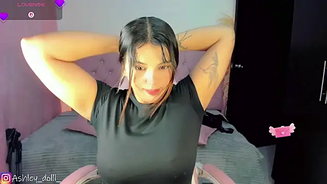 Ashley dolll online show from 11, 5, 2026