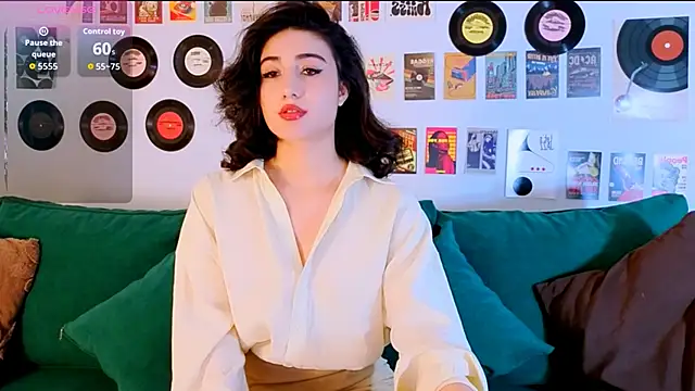 Maya Rogerss online show from 29, 4, 2026