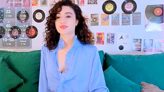 Maya Rogerss online show from 13, 5, 2026