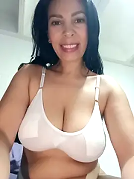 DaphneRosses online show from 16, 3, 2026