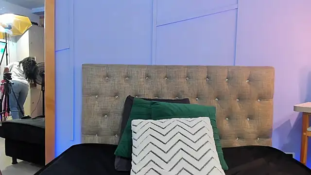 abby jener online show from 21, 3, 2025