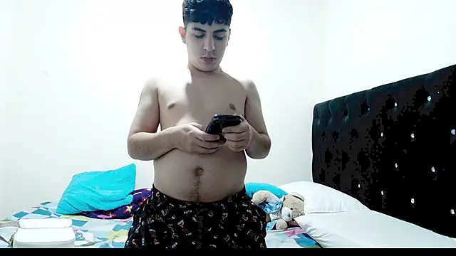 Kymberlyandlucas2 online show from 26, 2, 2026