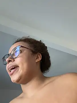 AlesiaCooper online show from 6, 5, 2026