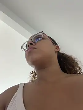 AlesiaCooper online show from 22, 5, 2026