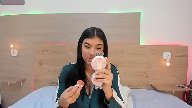 Snapshot of _Ananyaa_lovd chatting on 24, 9, 2025  Ananyaa lovd online show from 24, 9, 2025