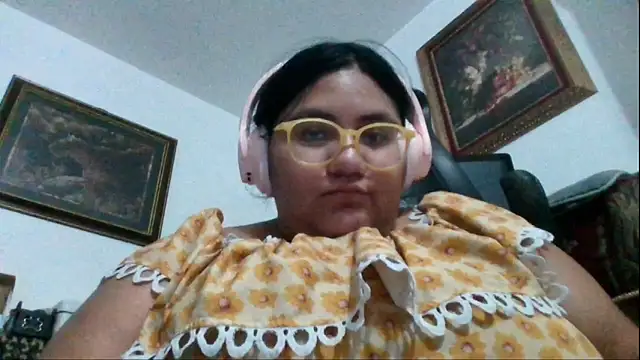 missdulcesquish online show from 11, 9, 2025