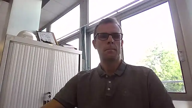 Snapshot of Simon_76 chatting on 19, 9, 2025 Simon 76 online show from 19, 9, 2025