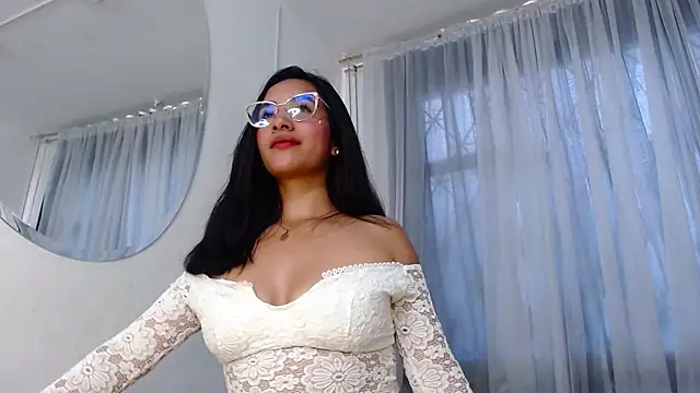 Snapshot of violettsuncs chatting on 11, 9, 2025 violettsuncs online show from 11, 9, 2025