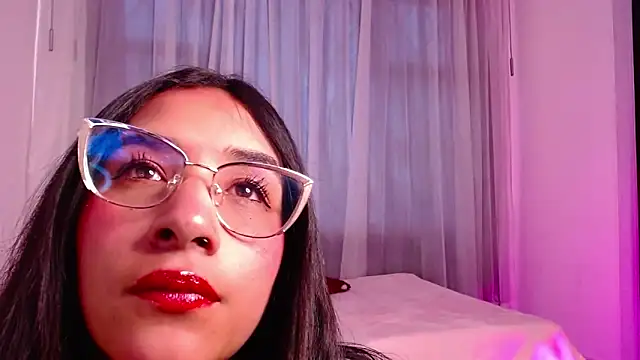 Snapshot of violettsuncs chatting on 25, 9, 2025 violettsuncs online show from 25, 9, 2025