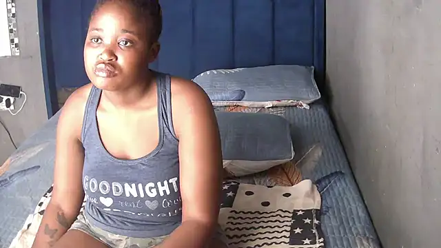 Snapshot of SexyShybarbie chatting on 14, 1, 2026 SexyShybarbie online show from 14, 1, 2026