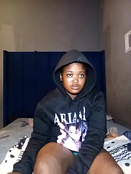 Snapshot of SexyShybarbie chatting on 5, 3, 2026 SexyShybarbie online show from 5, 3, 2026