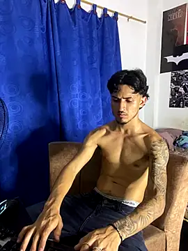 Snapshot of Zayn_kane chatting on 5, 10, 2025 Zayn kane online show from 5, 10, 2025