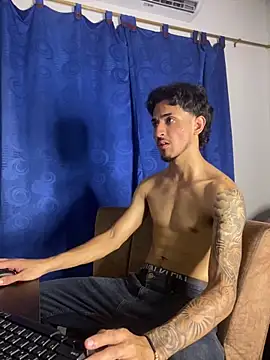 Snapshot of Zayn_kane chatting on 3, 2, 2026 Zayn kane online show from 3, 2, 2026