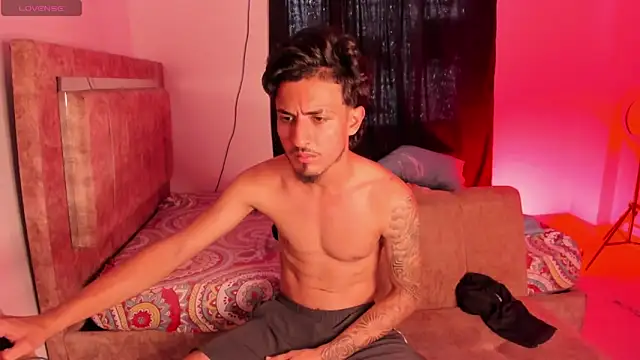 Snapshot of Zayn_kane chatting on 8, 3, 2026 Zayn kane online show from 8, 3, 2026